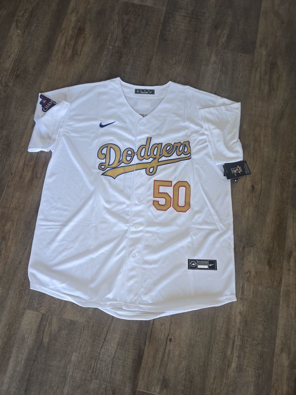 Los Angeles Dodgers  Mookie Betts  #50